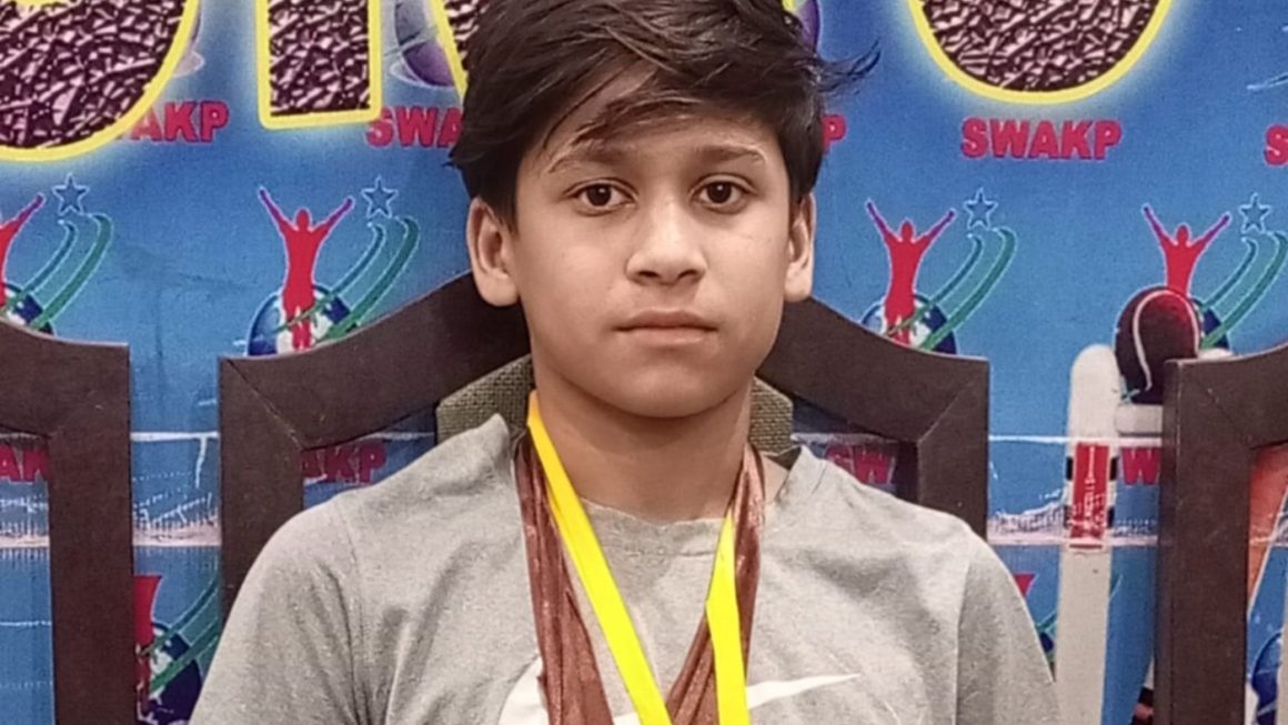 نیشنل سکولز سوئمنگ چیمپئن شپ عزاز اختر کی شاندار کامیابی