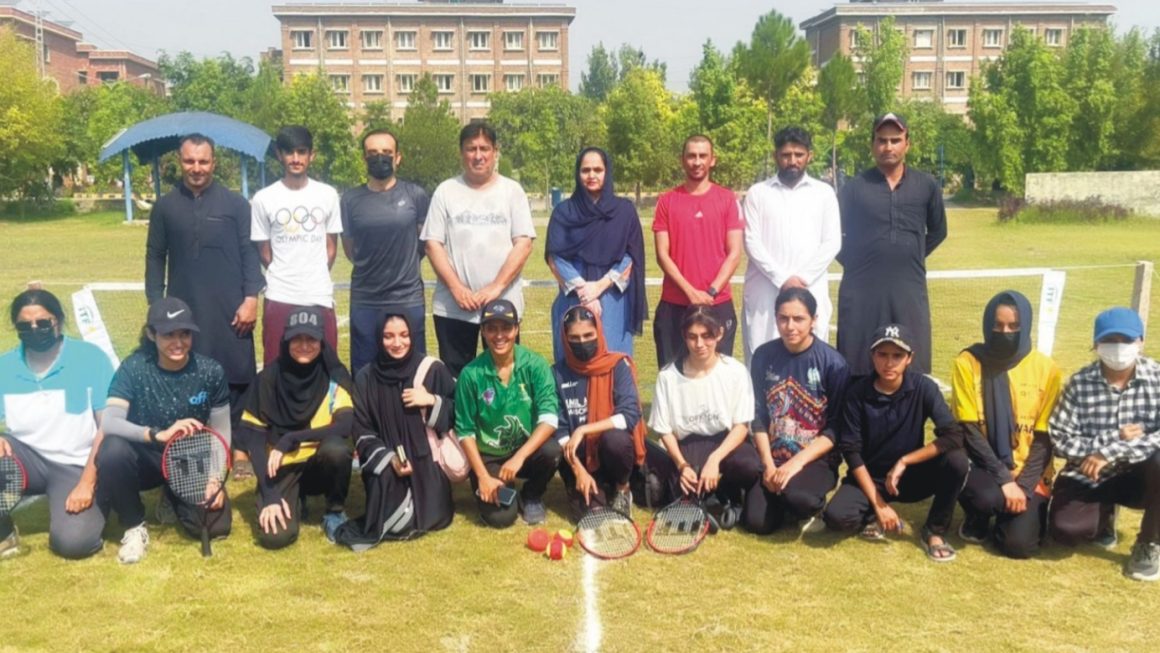 بینظیر بھٹوویمن یونیورسٹی میں ٹینس کورٹ کا افتتاح