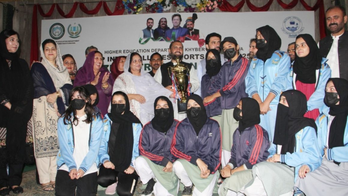 کے پی کےانٹر کالجزسالانہ اسپورٹس گالاکی شاندارتقریب